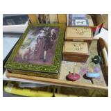 TRAY, TIN BOXES & TOPS