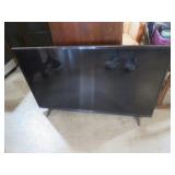 LG 42IN FLAT SCREEN TV WITH REMOTE