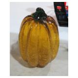8"  CRACKLE GLASS AMBER/GREEN PUMPKIN