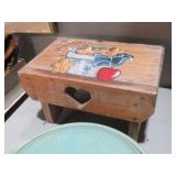 GINGERBREAD MAN STOOL