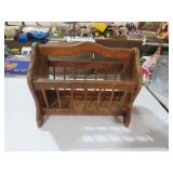 VINTAGE WOOD MAGAZINE RACK