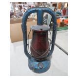 VINTAGE DIETZ BARN LANTERN WITH RED GLASS GLOBE