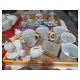 COLLECTION OF ENESCO PRECIOUS MOMENTS MUGS & MISC