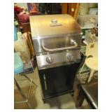 NICE USED CHAR/ LOYAL GAS GRILL