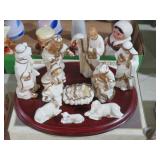 CERAMIC NATIVITY SET