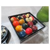 COLLECTION OF ARAMITH BILIARD BALLS