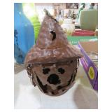 METAL SCARECROW LANTERN