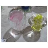 DYNASTY GALLERY GLOWING JELLY FISH & MUSHROOM