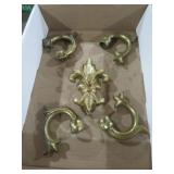 5 BRASS FINNEALS