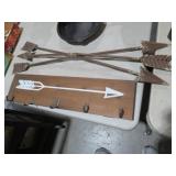 31IN LONG METAL ARROWS AND COAT RACK