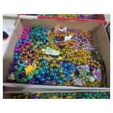 COLLECTION OF ESTATE NECKLACES AND MISC