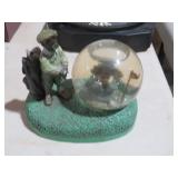 VINTAGE BLACK AMERICANA GOLFER WITH SNOWGLOBE