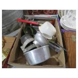 COLLECTION OF VTG KITCHEN ITEMS