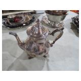 INTERNATIONAL SILVER PLATE TEAPOT