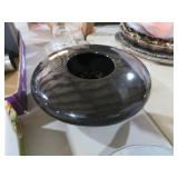 VTG BLACK HAGER FLOWER POT