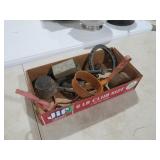 COLLECTION OF HORSE SHOE & OTHER METAL PCS