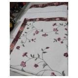 EMBROIDERED FLORAL QUILT/DUVET