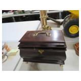 MAHOGANY AND BRASS JEWELRY BOX WITH KEY