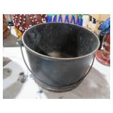 ANTIQUE CAST IRON BEAN POT NO LID