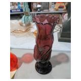 VINTAGE AMETHYST HAND SHAPED VASE