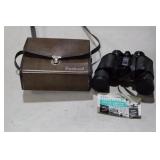 BUSHNELL INSTAFOCUS 7X35 BINOCULARS W/ LEATHER CAS