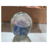 ART GLASS JELLYFISH PAPERWEIGHT