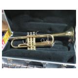 BACH TR-300 TRUMPET WITH MOUTH PIECE
