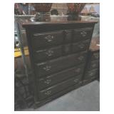 BASSETT 5 DRAWER CHEST