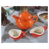 VIN JLL POTTERY TEAPOTS AND SUGAR AND CREAMER SET
