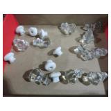 COLLECTION OF DOOR KNOB PULLS