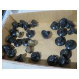 COLLECTION OF DRAWER KNOBS