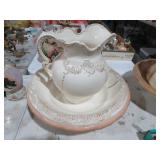 NICE CERAMIC WASH BOWL AN PITCHER