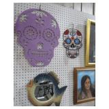 (2) SKULL WALL HANGING AND FISH MIRROR