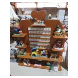 WOOD WALL PUG SHELF FIGURINE CALENDER