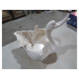 HULL SWAN PLANTER