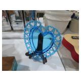 WESTMORELAND LACED EDGE HEART DISH AND EASEL