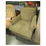 HICKORY BEIGE ARM CHAIR