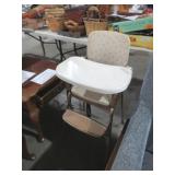 VTG METAL CHILDS HIGHCHAIR