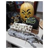 COLLECTION OF HALLOWEEN COLLECTIBLES