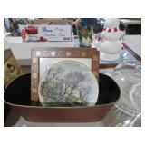 COLLECTION OF COLLECTOR PLATE, WALL DCOR, AND MISC