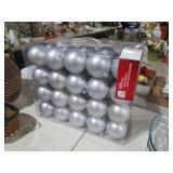 BOX OF 60PC CHRISTMAS ORNAMENTS