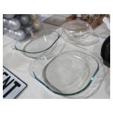 COLLECTION OF GLASS PYREX SERVING BOWLS