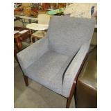 NICE CLOTH ARM CHAIR