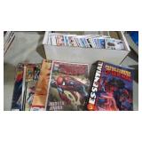 COLLECTION COMIC BOOKS & BASEBALL CARDS