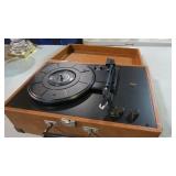 CROSLEY CR 49 RECORD PLAYER IN CASE