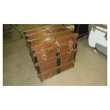 OLD WOOD/METAL TRUNK W/ORIGINAL KEY & TRAY