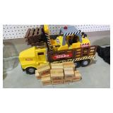 PLASTIC TONKA TRUCK, FORK LIFT, ACCESSORIES