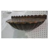 CLAMSHELL SHAPE WALL SHELF W/STORAGE