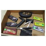 COLLECTION OF KNIVES