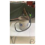 Mobil oil pumping can
